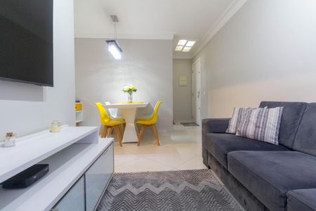 Sala de apartamento à venda com 3 quartos, 57m² em Vila Talarico, São Paulo
