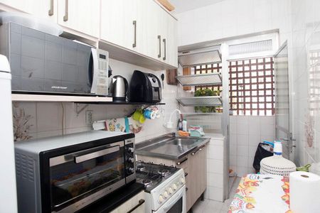 Apartamento à venda com 42m², 1 quarto e sem vagaCozinha e Área de Serviço