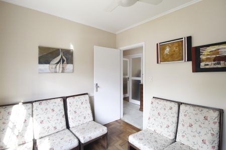 Casa à venda com 300m², 4 quartos e 2 vagasEscritório