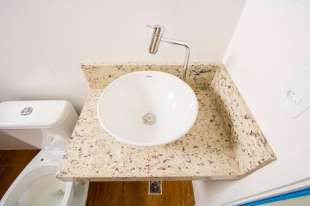 Apartamento à venda com 89m², 2 quartos e 1 vaga Apartamento à venda com 89m², 2 quartos e 1 vagaBanheiro Social