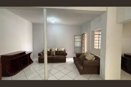 Sala de casa para alugar com 4 quartos, 150m² em Vila Suíça, Santo André