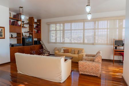 Apartamento à venda com 250m², 5 quartos e 3 vagas Apartamento à venda com 250m², 5 quartos e 3 vagasSala 2