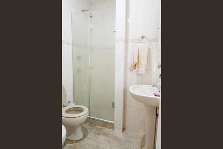 Apartamento à venda com 250m², 5 quartos e 3 vagas Apartamento à venda com 250m², 5 quartos e 3 vagasBanheiro