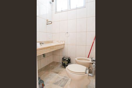 Apartamento à venda com 250m², 5 quartos e 3 vagas Apartamento à venda com 250m², 5 quartos e 3 vagasBanheiro 3