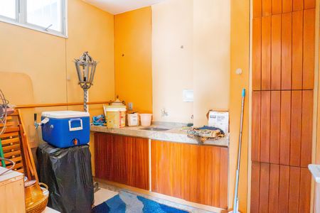 Apartamento à venda com 250m², 5 quartos e 3 vagas Apartamento à venda com 250m², 5 quartos e 3 vagasQuarto 5