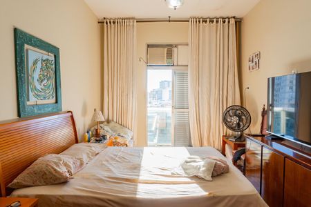 Apartamento à venda com 250m², 5 quartos e 3 vagas Apartamento à venda com 250m², 5 quartos e 3 vagasQuarto 4 - Suíte