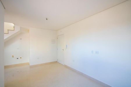 Apartamento à venda com 100m², 2 quartos e 1 vaga Apartamento à venda com 100m², 2 quartos e 1 vagaSala