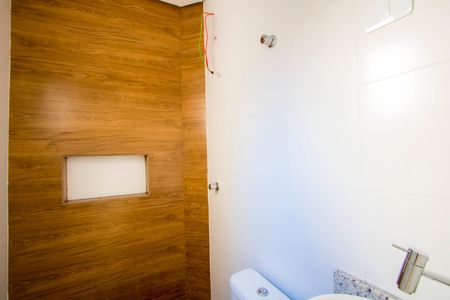 Apartamento à venda com 100m², 2 quartos e 1 vaga Apartamento à venda com 100m², 2 quartos e 1 vagaBanheiro da Suíte