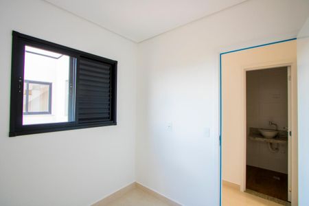 Apartamento à venda com 100m², 2 quartos e 1 vaga Apartamento à venda com 100m², 2 quartos e 1 vagaQuarto