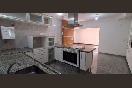 Apartamento à venda com 180m², 3 quartos e 3 vagasCozinha
