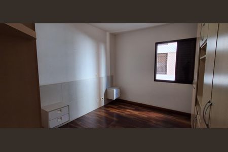Apartamento à venda com 180m², 3 quartos e 3 vagasQuarto