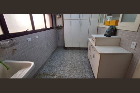 Apartamento à venda com 180m², 3 quartos e 3 vagasÁrea de Serviço