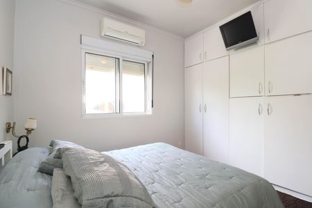 Casa à venda com 300m², 4 quartos e 5 vagasSuíte 1