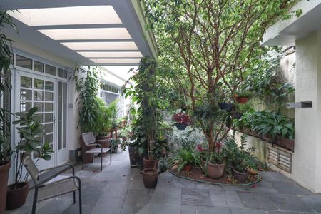 Casa à venda com 300m², 4 quartos e 5 vagasJardim