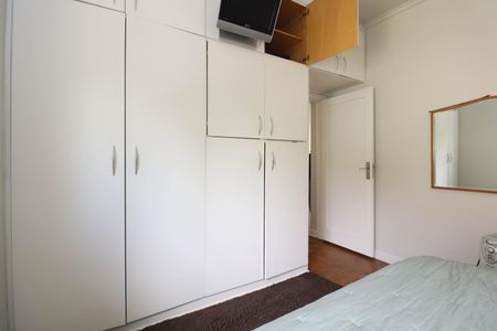 Casa à venda com 300m², 4 quartos e 5 vagasSuíte 1