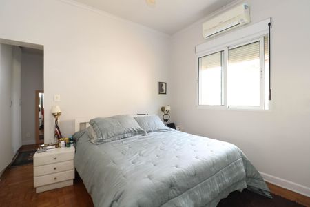 Casa à venda com 300m², 4 quartos e 5 vagasSuíte 1