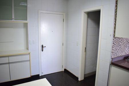 Apartamento para alugar com 253m², 4 quartos e 3 vagasCozinha