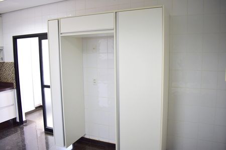 Apartamento para alugar com 253m², 4 quartos e 3 vagasCozinha