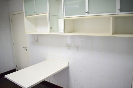 Apartamento para alugar com 253m², 4 quartos e 3 vagasCozinha