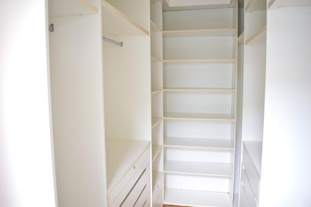 Apartamento para alugar com 253m², 4 quartos e 3 vagasCloset da suíte 2