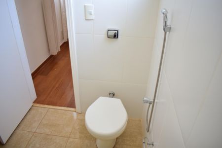 Apartamento para alugar com 253m², 4 quartos e 3 vagasBanheiro da Suíte 1
