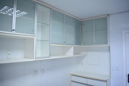 Apartamento para alugar com 253m², 4 quartos e 3 vagasCozinha