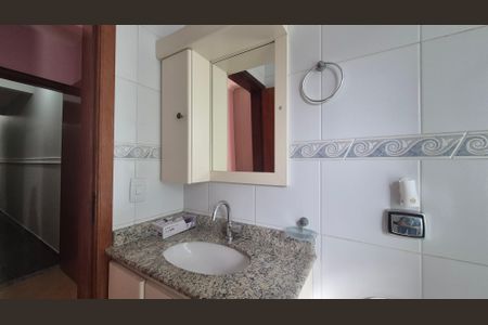 Apartamento à venda com 93m², 3 quartos e 2 vagasBanheiro da suíte