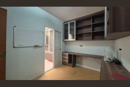 Apartamento à venda com 93m², 3 quartos e 2 vagasQuarto