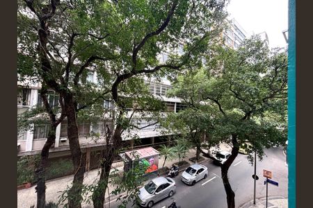 Apartamento à venda com 120m², 3 quartos e 1 vaga Apartamento à venda com 120m², 3 quartos e 1 vagaSala