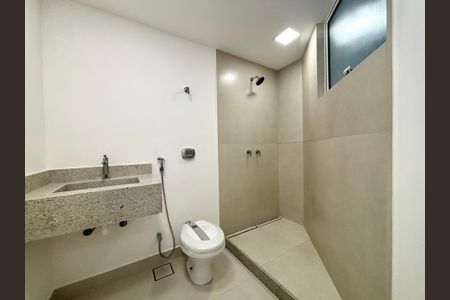 Apartamento à venda com 120m², 3 quartos e 1 vaga Apartamento à venda com 120m², 3 quartos e 1 vagaBanheiro de Serviço