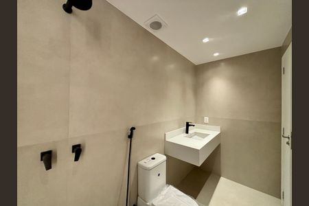 Apartamento à venda com 120m², 3 quartos e 1 vaga Apartamento à venda com 120m², 3 quartos e 1 vagaBanheiro da Suíte