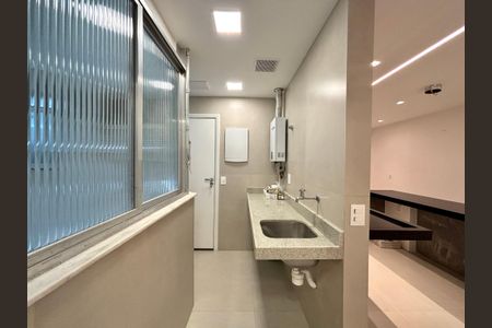 Apartamento à venda com 120m², 3 quartos e 1 vaga Apartamento à venda com 120m², 3 quartos e 1 vagaÁrea de serviço