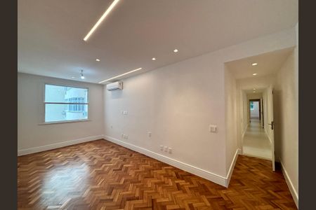 Apartamento à venda com 120m², 3 quartos e 1 vaga Apartamento à venda com 120m², 3 quartos e 1 vagaQuarto 2
