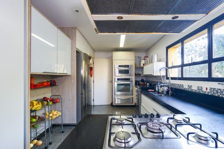 Apartamento à venda com 340m², 4 quartos e 5 vagas Apartamento à venda com 340m², 4 quartos e 5 vagasCozinha