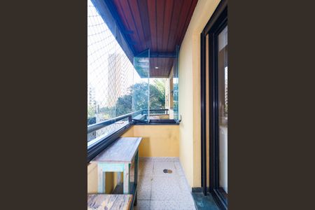 Apartamento à venda com 340m², 4 quartos e 5 vagas Apartamento à venda com 340m², 4 quartos e 5 vagasSuíte 1