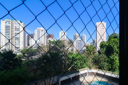 Apartamento à venda com 340m², 4 quartos e 5 vagas Apartamento à venda com 340m², 4 quartos e 5 vagasVista da Suíte 4