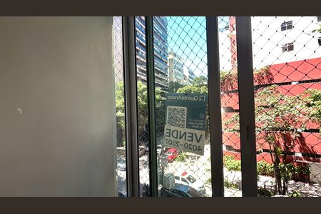 Apartamento à venda com 85m², 2 quartos e sem vaga Apartamento à venda com 85m², 2 quartos e sem vagaPlaca