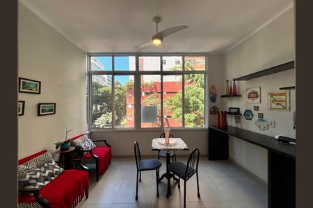 Apartamento à venda com 85m², 2 quartos e sem vaga Apartamento à venda com 85m², 2 quartos e sem vagaSala