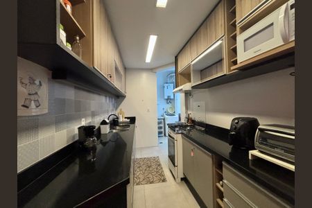 Apartamento à venda com 85m², 2 quartos e sem vaga Apartamento à venda com 85m², 2 quartos e sem vagaCozinha