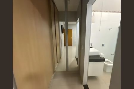 Casa para alugar com 95m², 2 quartos e 1 vaga Casa para alugar com 95m², 2 quartos e 1 vagaCorredor