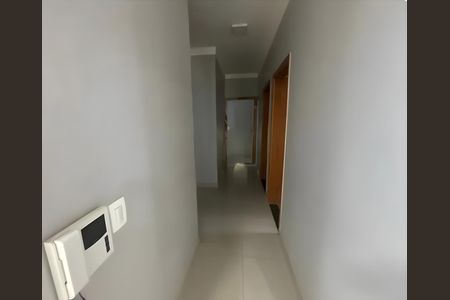 Casa para alugar com 95m², 2 quartos e 1 vaga Casa para alugar com 95m², 2 quartos e 1 vagaCorredor
