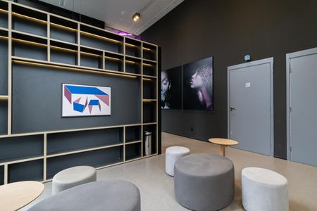 Studio à venda com 27m², 1 quarto e sem vaga Studio à venda com 27m², 1 quarto e sem vagaÁrea comum - Hall Social