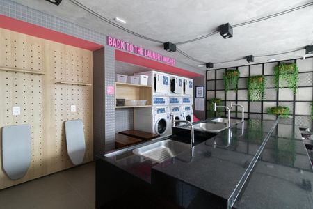 Studio à venda com 27m², 1 quarto e sem vaga Studio à venda com 27m², 1 quarto e sem vagaÁrea comum - Lavanderia