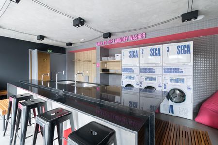 Studio à venda com 27m², 1 quarto e sem vaga Studio à venda com 27m², 1 quarto e sem vagaÁrea comum - Lavanderia