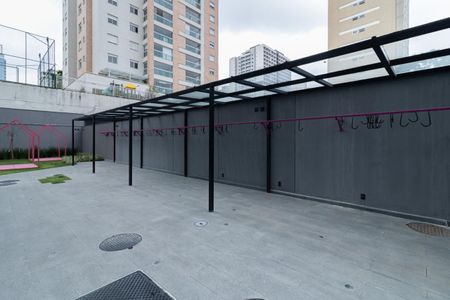 Studio à venda com 27m², 1 quarto e sem vaga Studio à venda com 27m², 1 quarto e sem vagaÁrea comum - Bicicletário