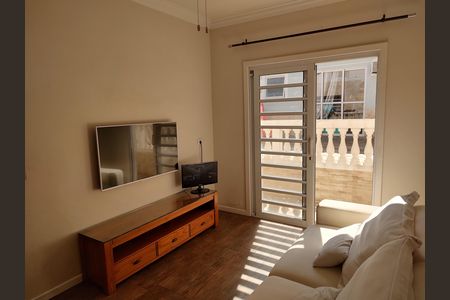 Sala de casa à venda com 2 quartos, 250m² em Vila Iorio, São Paulo