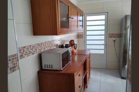 Casa à venda com 250m², 2 quartos e 2 vagasCozinha