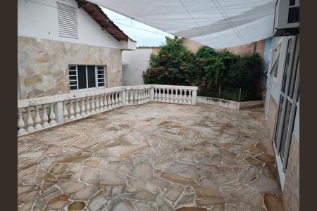 Casa à venda com 250m², 2 quartos e 2 vagasQuintal