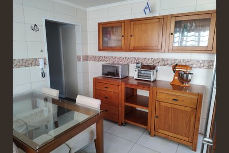 Casa à venda com 250m², 2 quartos e 2 vagasCozinha