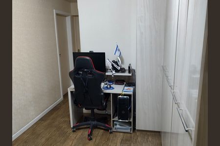 Casa à venda com 250m², 2 quartos e 2 vagasEscritório